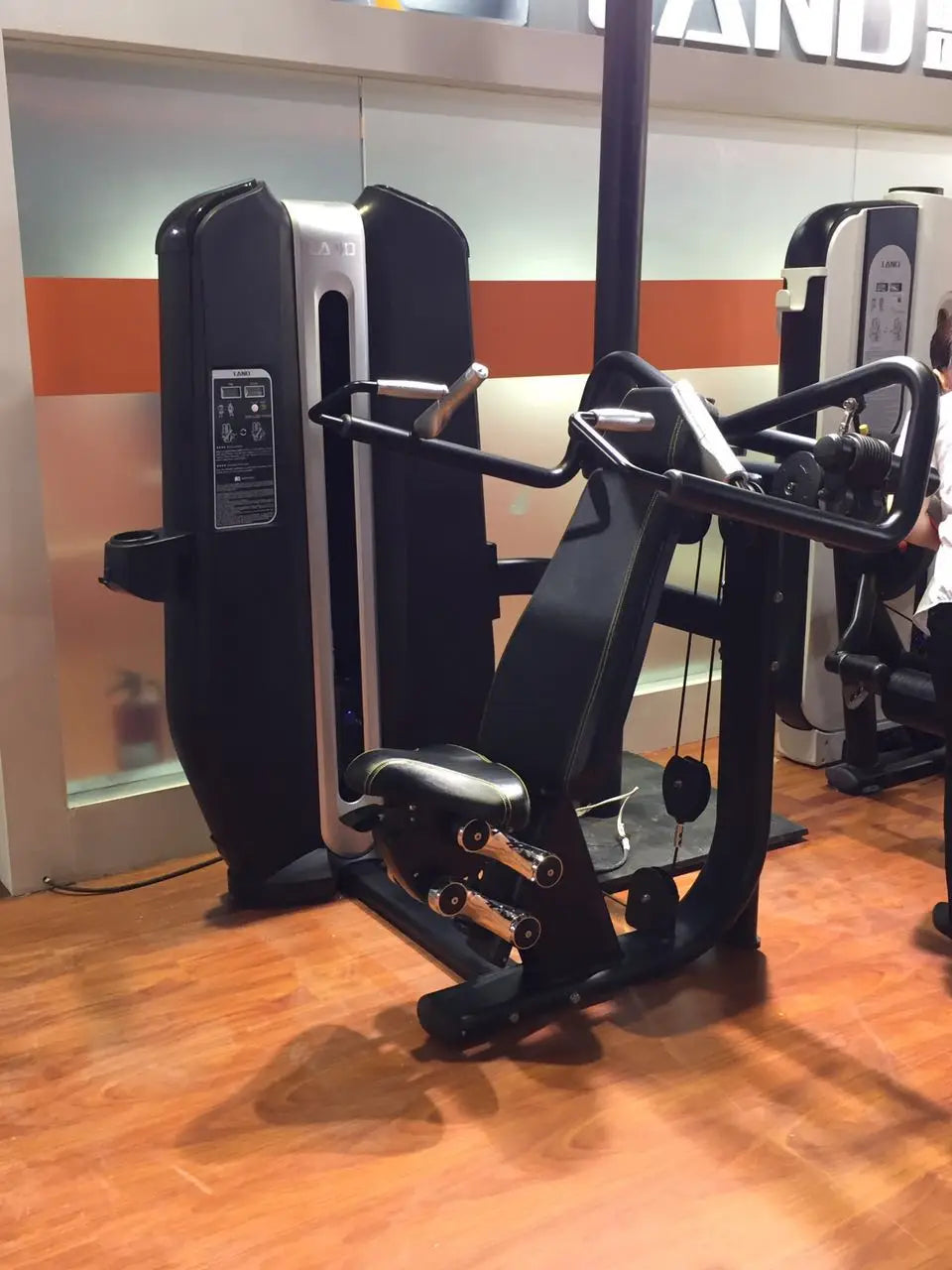 Gym Equipment Shoulder Press Training Machine Fitness Equipment Strength Equipment For Commercial Use Strength Series