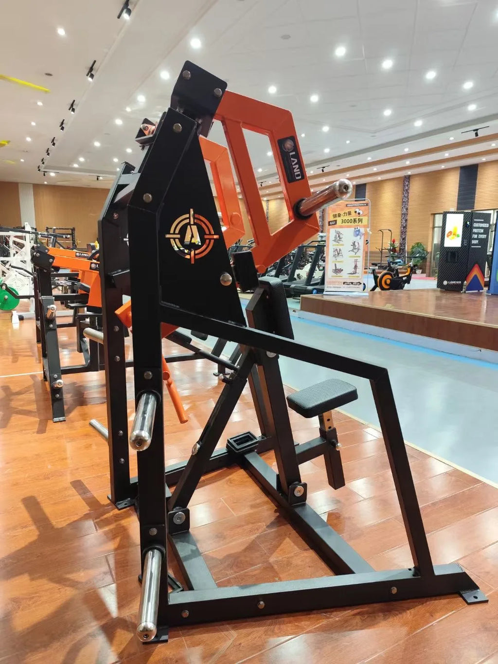 Land Commercial Gym Equipment Strength Training Seated Row Machine Plate Loaded Multi Row Machine