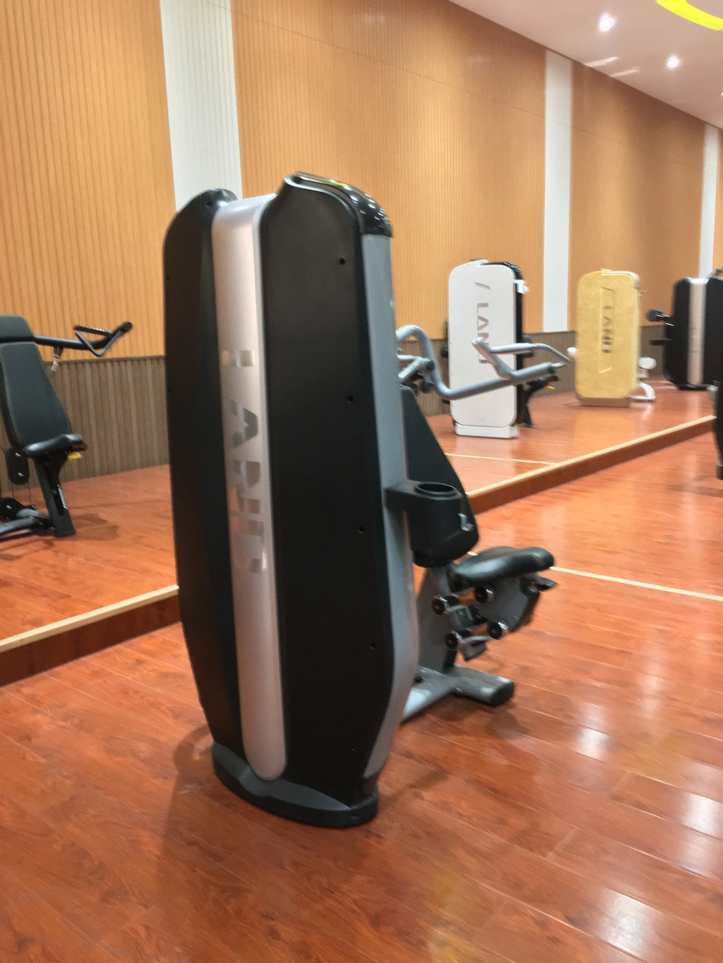 Gym Equipment Shoulder Press Training Machine Fitness Equipment Strength Equipment For Commercial Use Strength Series
