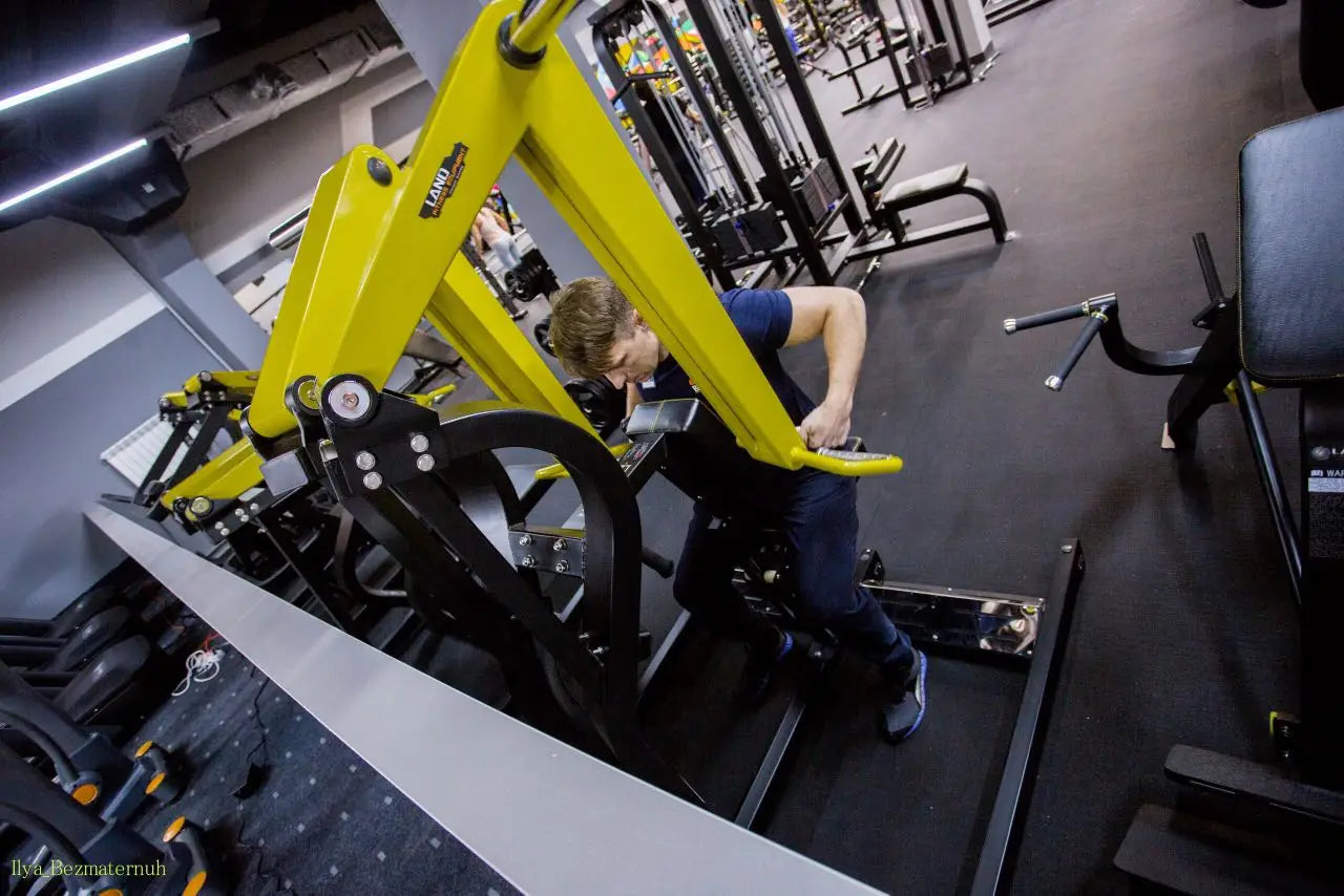 Gym Machines Strength Training Sports Gym Equipment Plate Loaded Back Exercise Low Row Machine