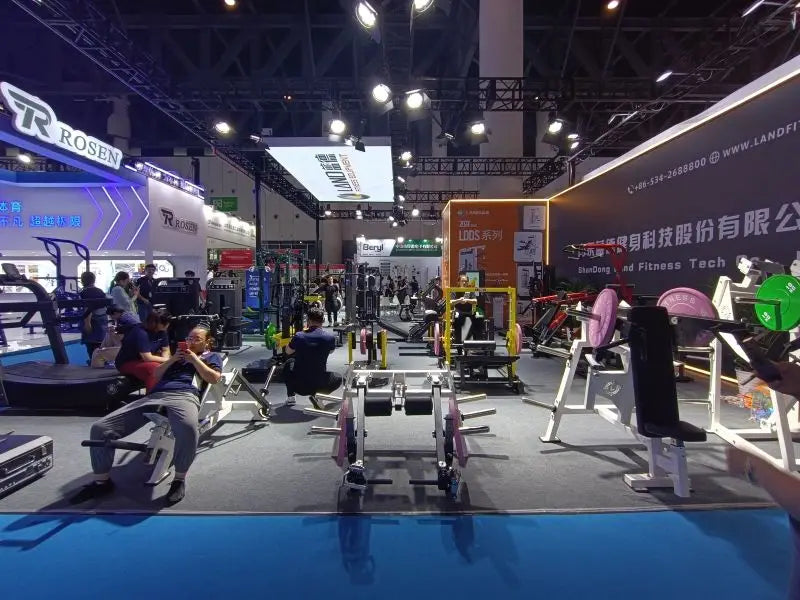 Land Commercial Gym Equipment Strength Training Seated Row Machine Plate Loaded Multi Row Machine